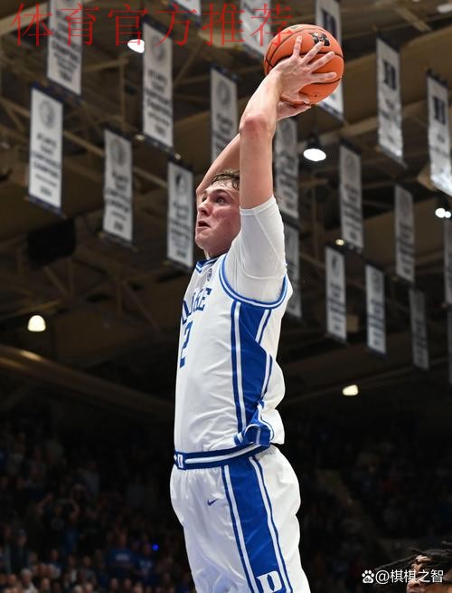 弗拉格左手突破上篮打进,首节已经7中5拿到14分2篮板2助攻 弗拉格左手突破上篮打进,首节已经7中5拿到14分2篮板2助攻